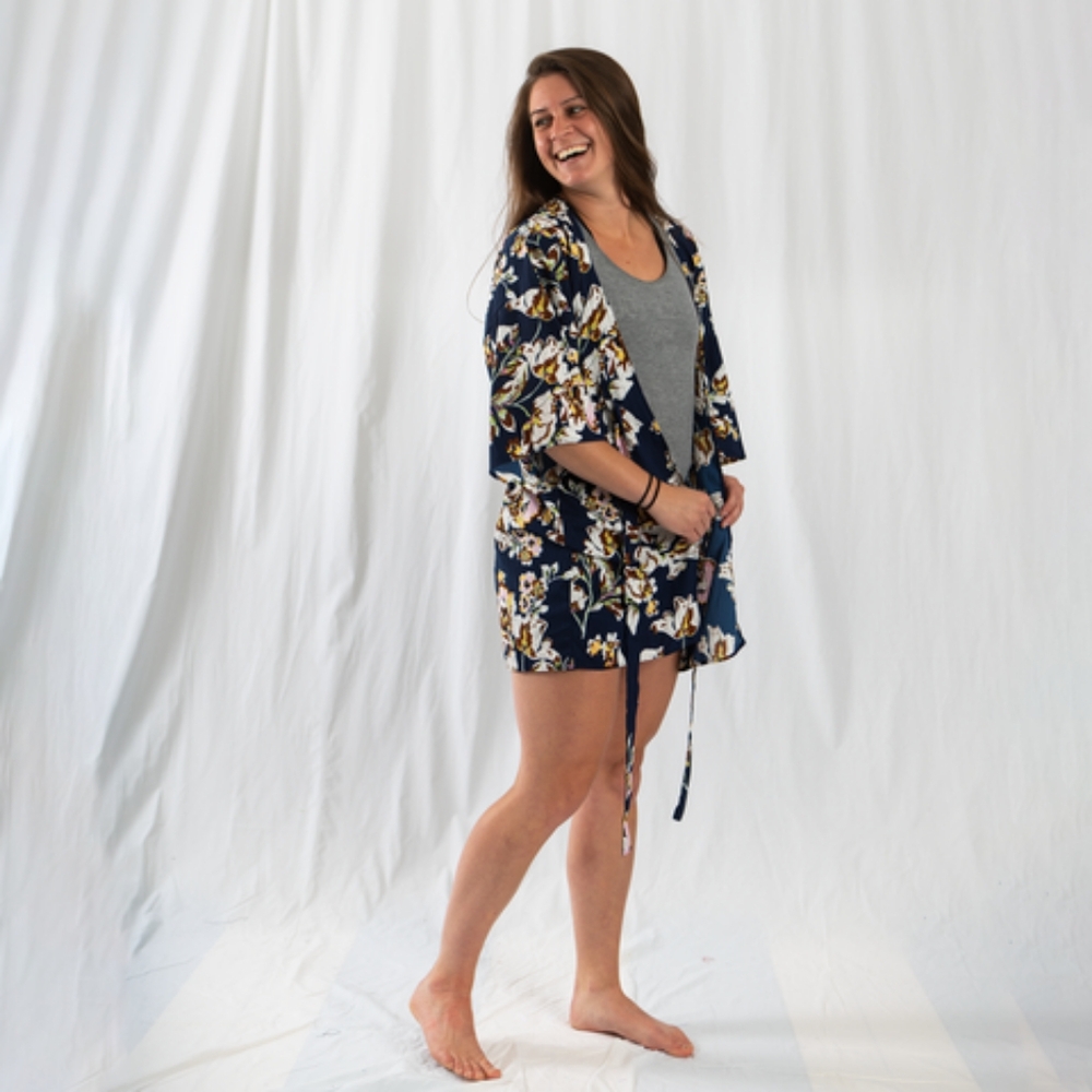 NWT Darn Good Floral Print Robe - Picture 4 of 5